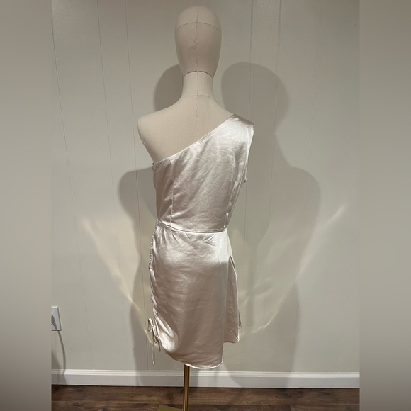 Glam One Shoulder Mini Dress w Cinched/Ruched Side, Champagne Cream Color - Picture 4 of 6